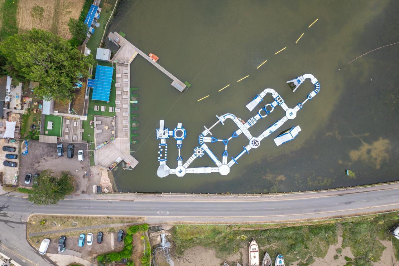 Mill Dam Lake House Saint Osyth Ngoại thất bức ảnh